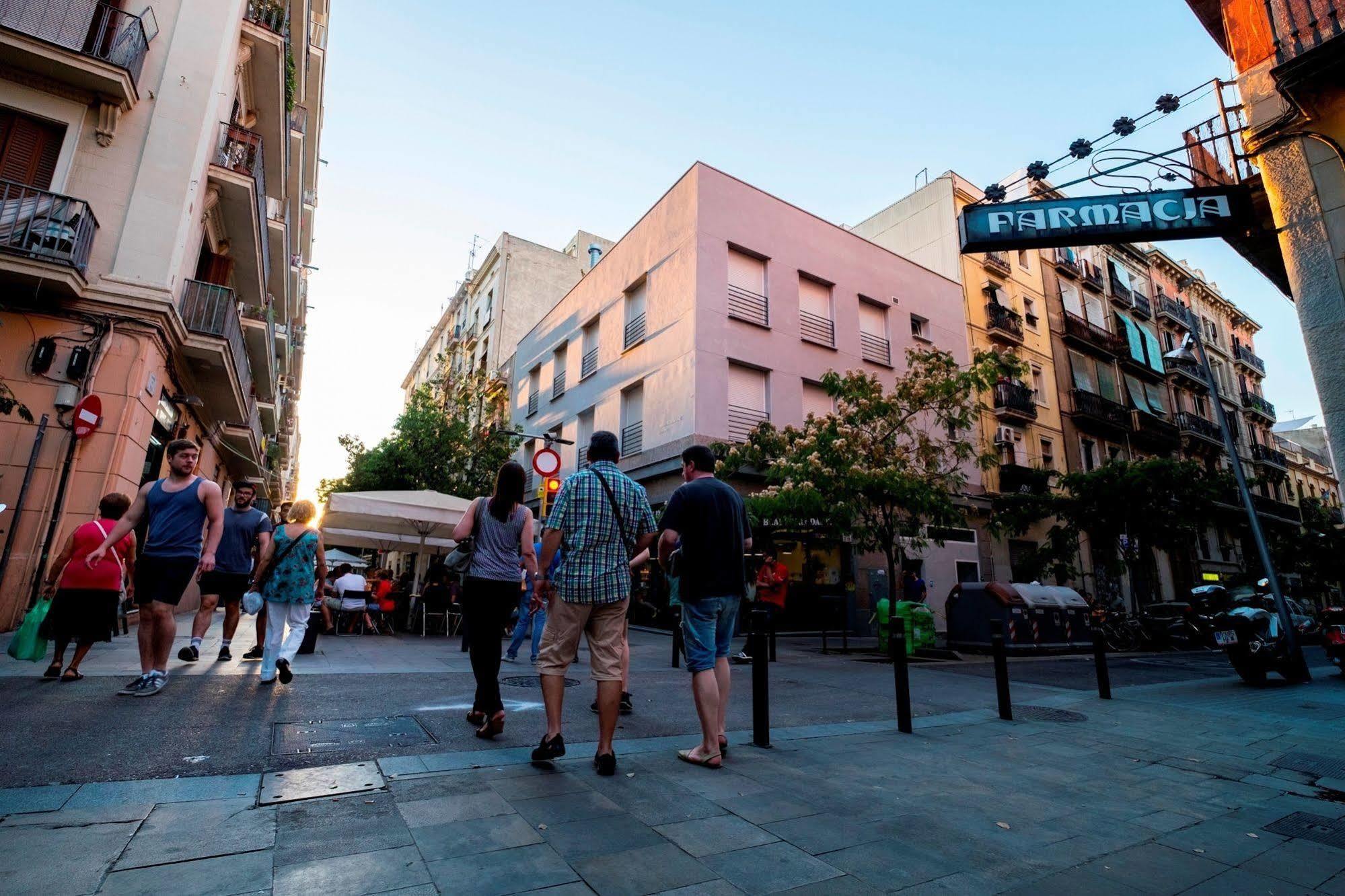 The Hipstel Parallel Hostel Barcelona Exterior photo